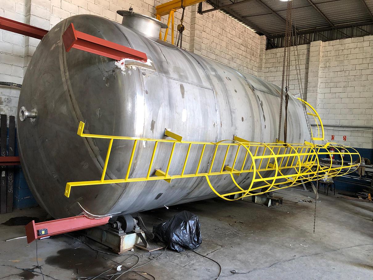 STR-Armazenamento-Tanque-Montagem-Estrutura-metalica